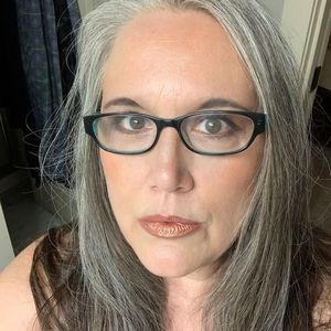 Meet your Posher, Marla